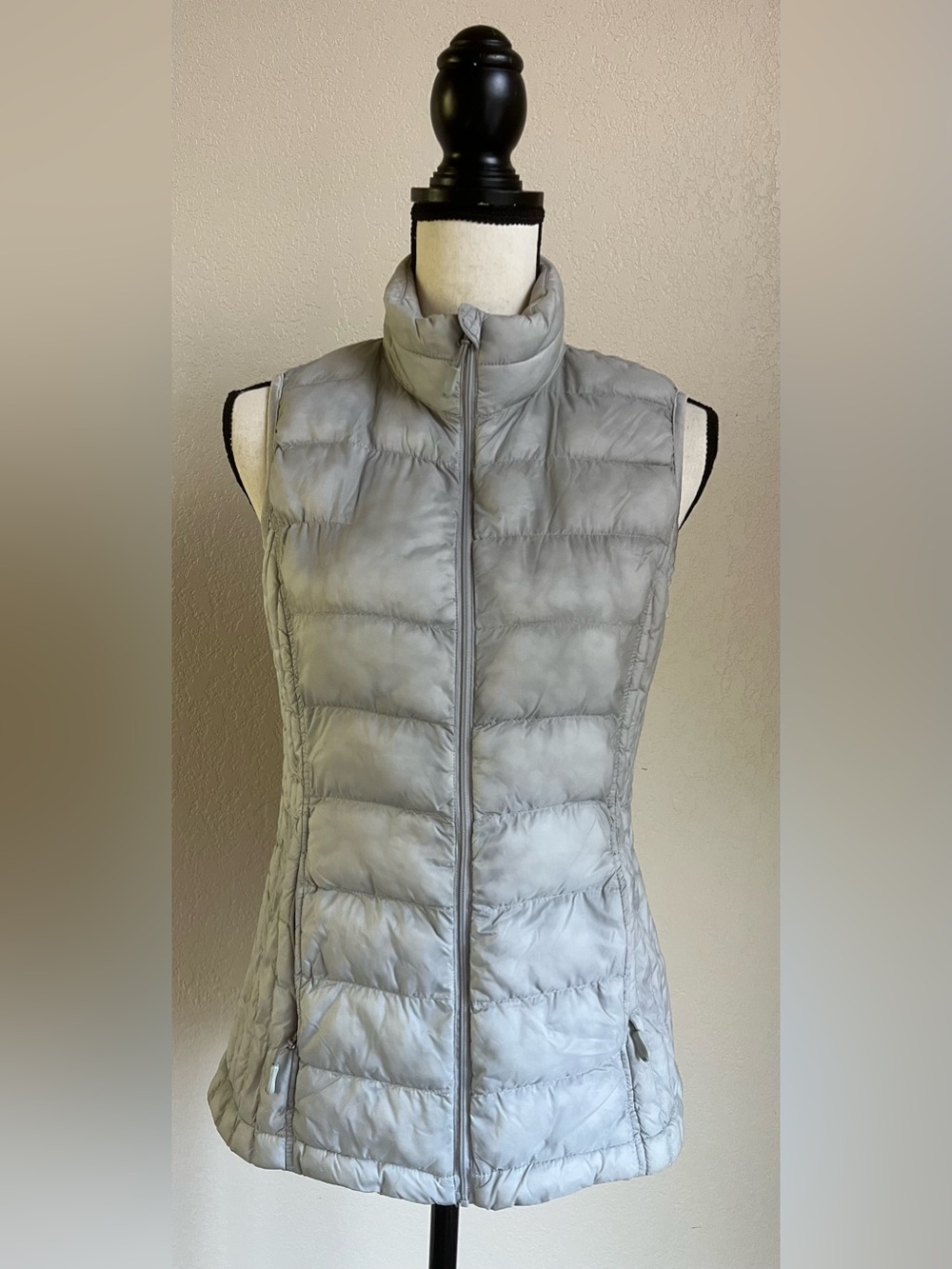 32 Degree Vest